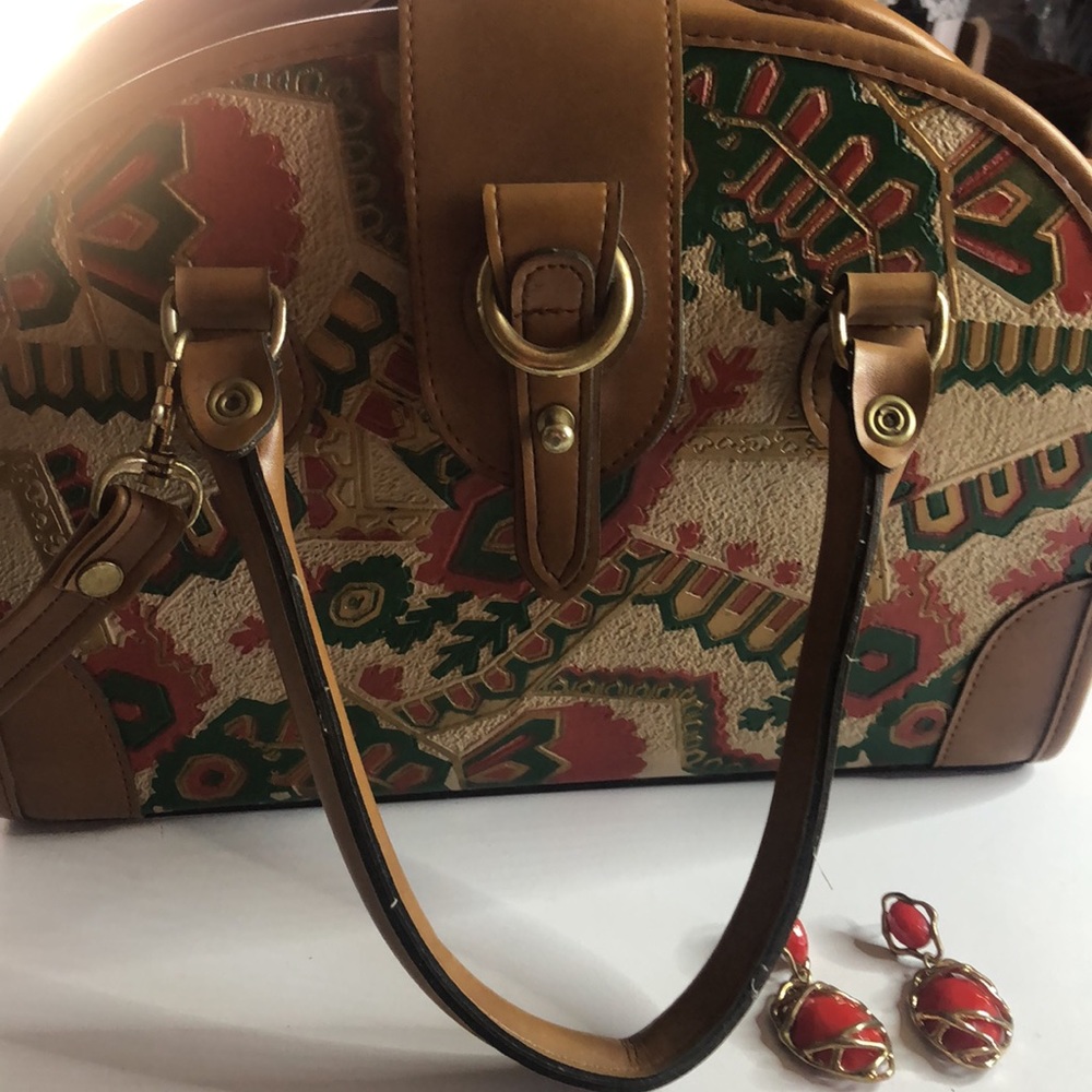 Woman’s VTG fall Aztec Korean leather Egyptian purse